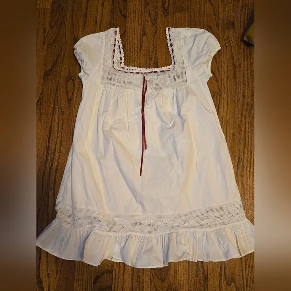 Bella Hadid x Frankie's Bikini Viral White Poplin 'Lucky' Sundress - Picture 2 of 4